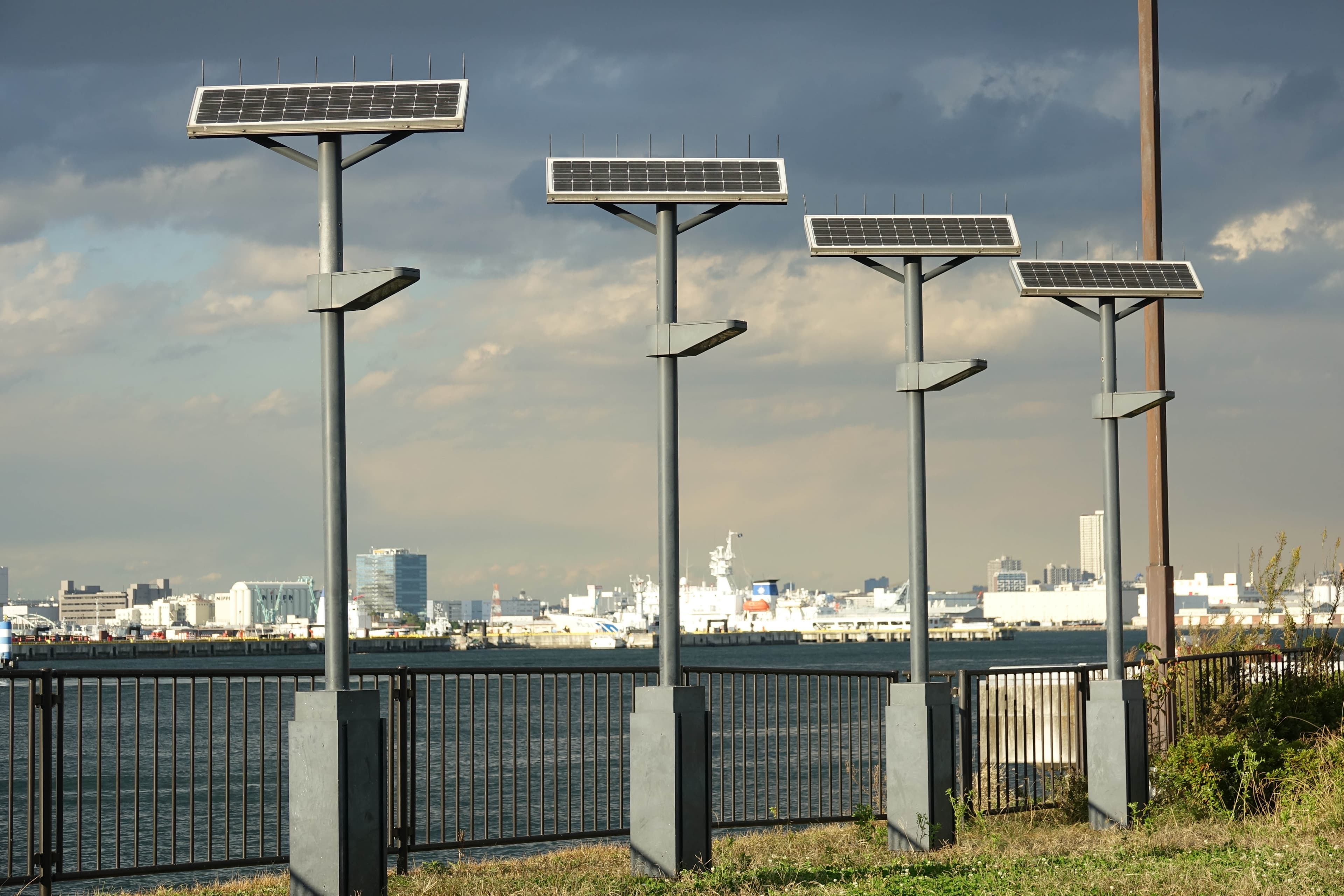 가로등 및 도로 조명